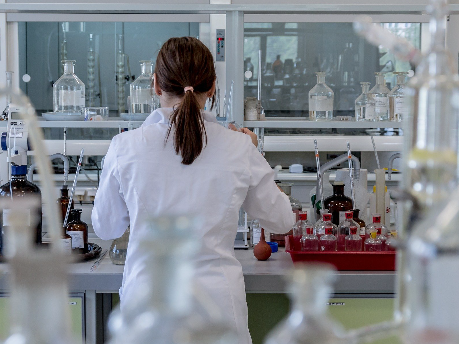 scientist hypochlorous acid