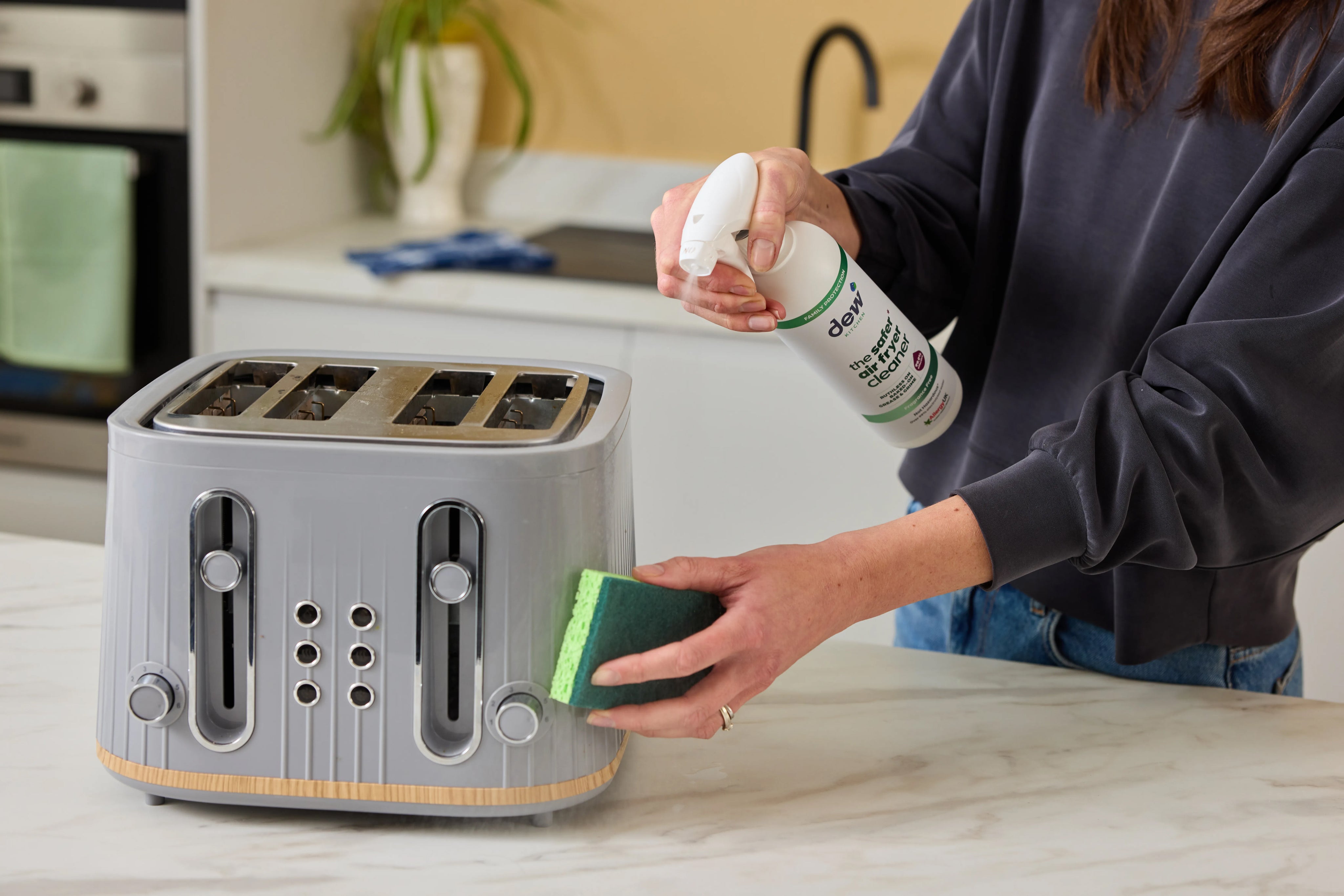 Dew Kitchen Safer Air Fryer Cleaner